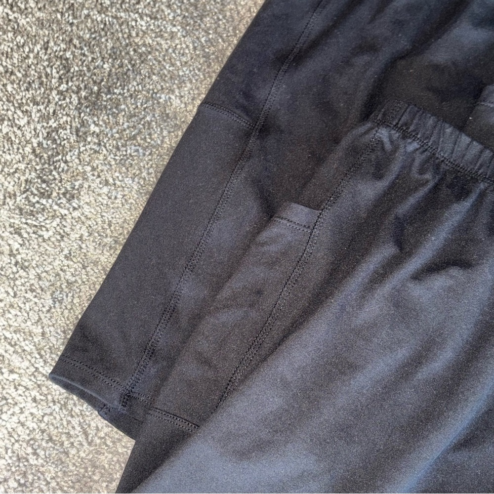 Amazon XXL bike shorts NWOT - Picture 2 of 3